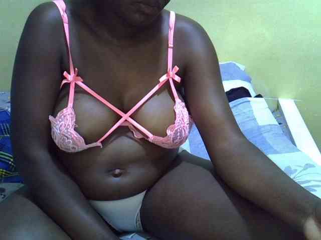 Queen-of-hearts webcam