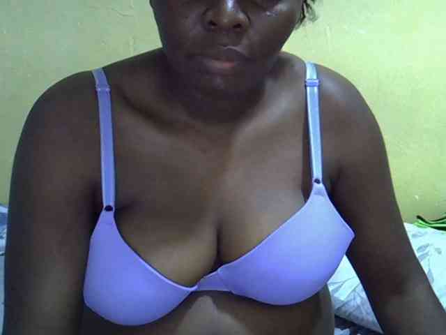 Queen-of-hearts webcam