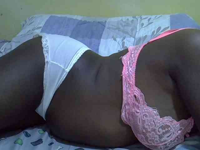 Queen-of-hearts webcam