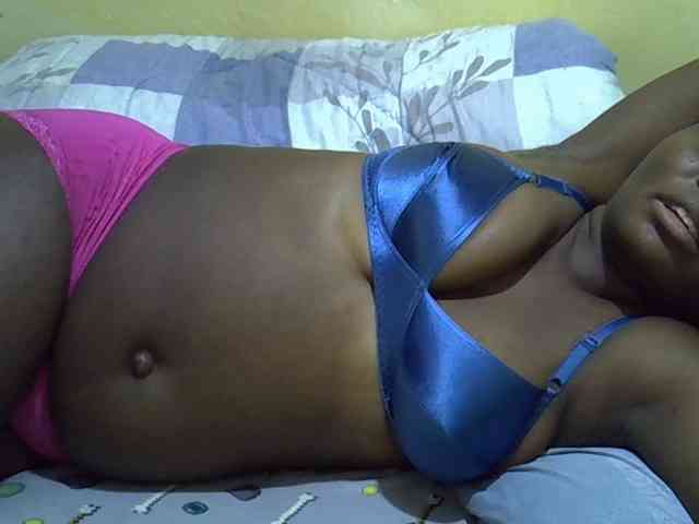 Queen-of-hearts webcam