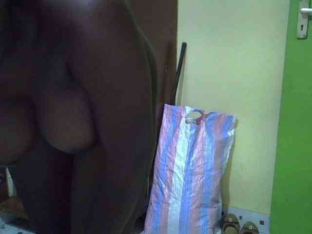 Queen-of-hearts webcam