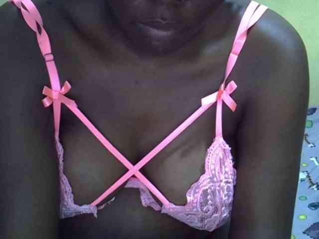 Queen-of-hearts webcam