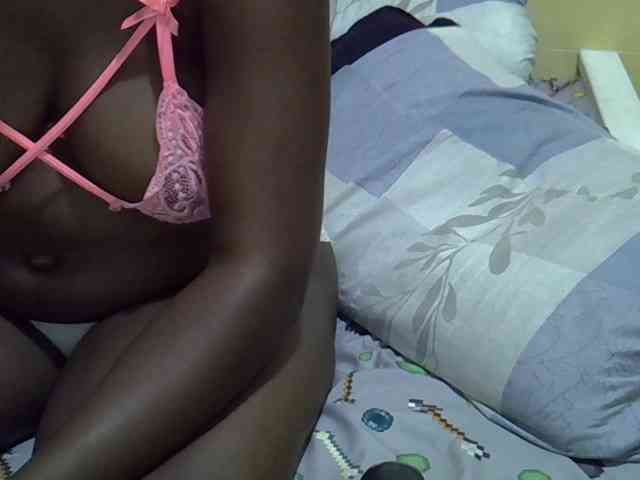 Queen-of-hearts webcam