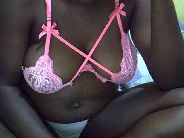 Queen-of-hearts webcam