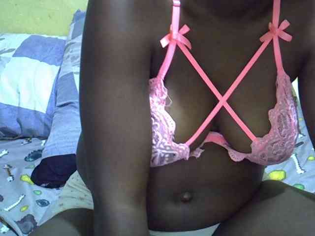 Queen-of-hearts webcam