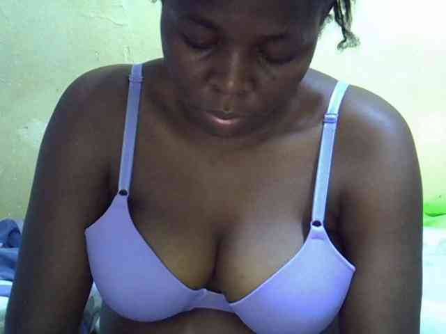 Queen-of-hearts webcam