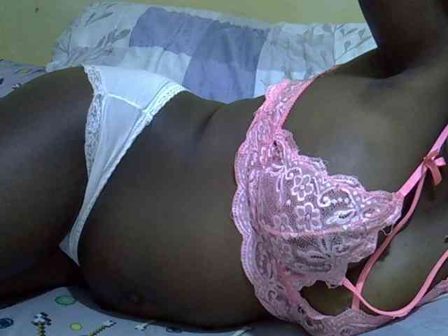 Queen-of-hearts webcam