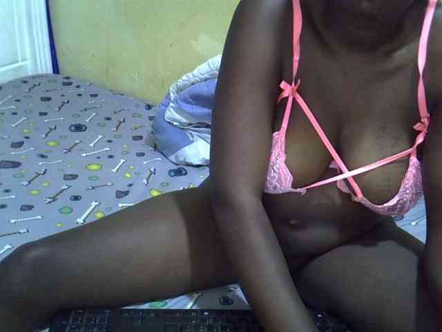 Queen-of-hearts webcam