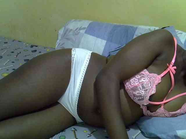 Queen-of-hearts webcam