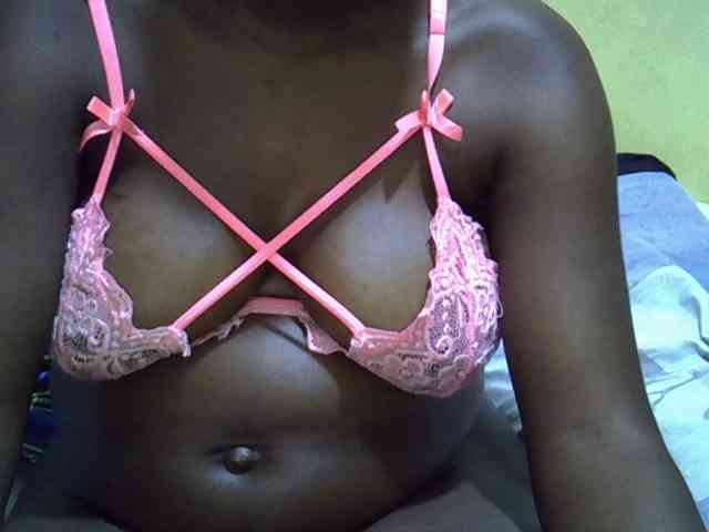 Queen-of-hearts webcam