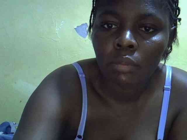 Queen-of-hearts webcam