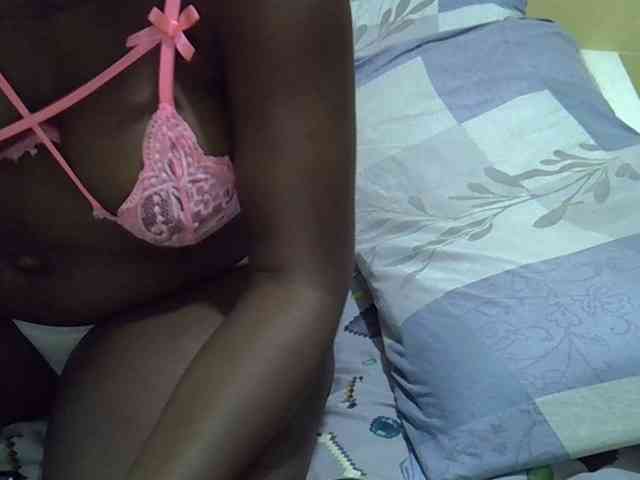 Queen-of-hearts webcam