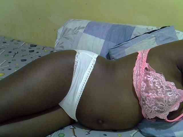 Queen-of-hearts webcam