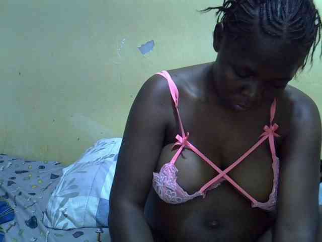 Queen-of-hearts webcam