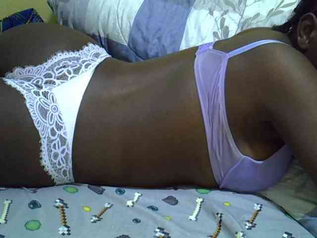 Queen-of-hearts webcam