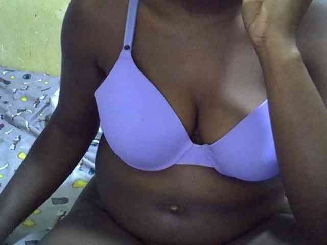 Queen-of-hearts webcam