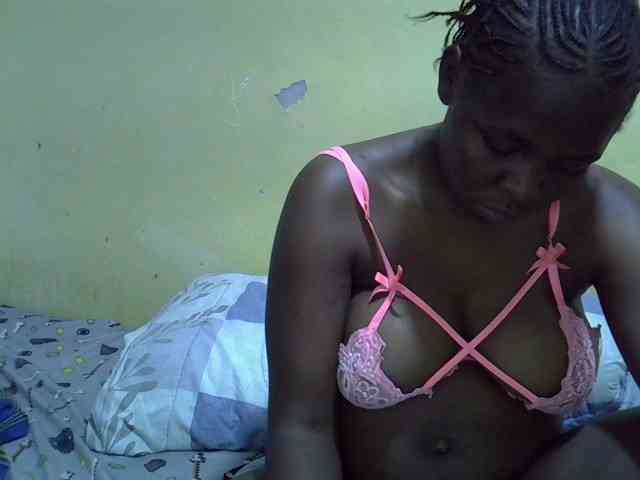 Queen-of-hearts webcam