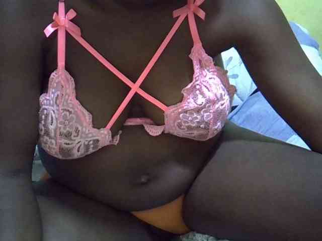 Queen-of-hearts webcam