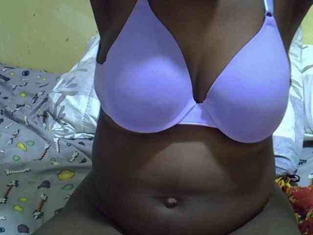 Queen-of-hearts webcam