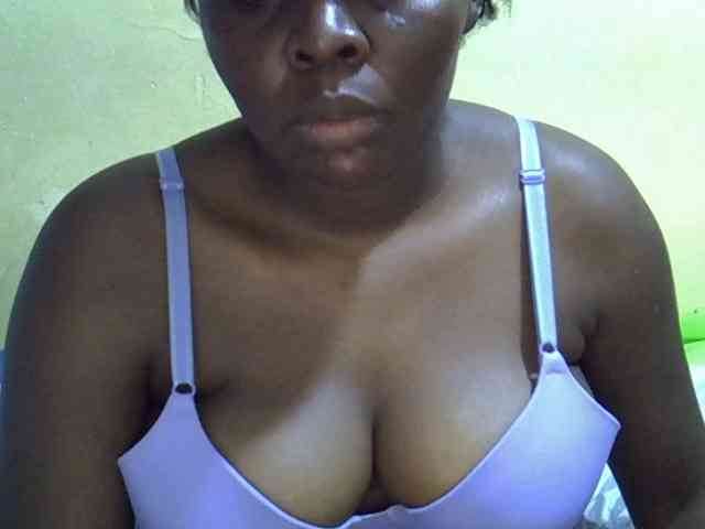 Queen-of-hearts webcam