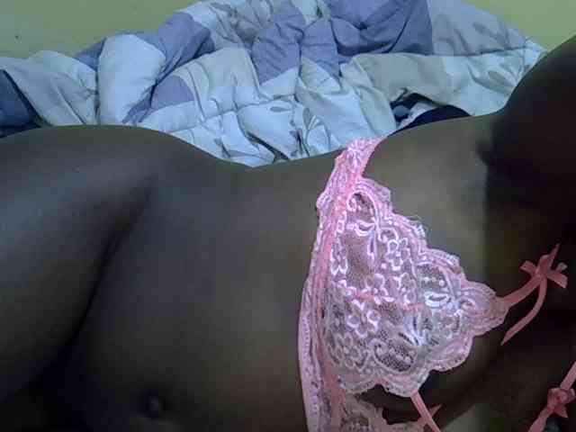 Queen-of-hearts webcam