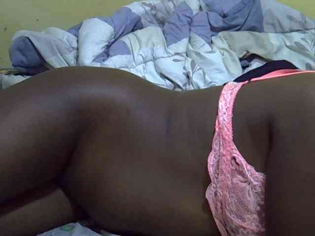 Queen-of-hearts webcam