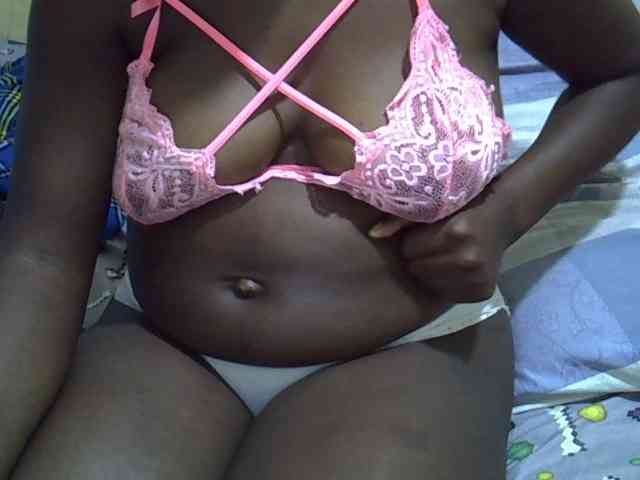 Queen-of-hearts webcam