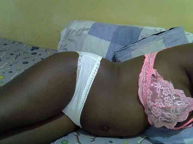 Queen-of-hearts webcam