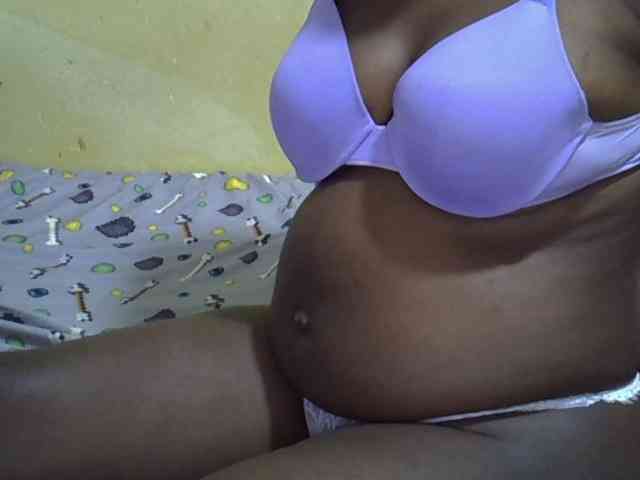 Queen-of-hearts webcam