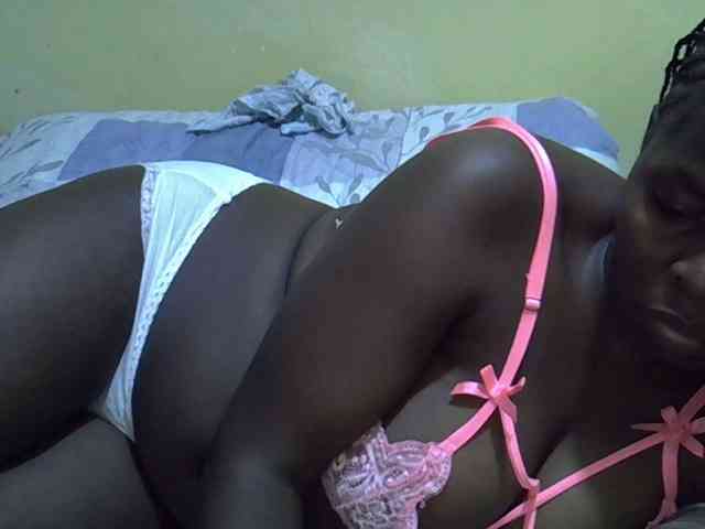 Queen-of-hearts webcam