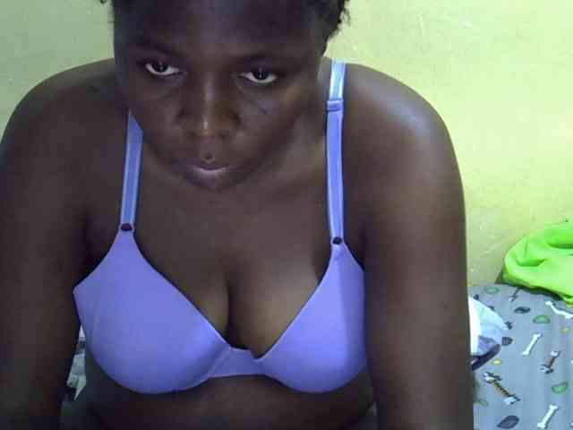 Queen-of-hearts webcam