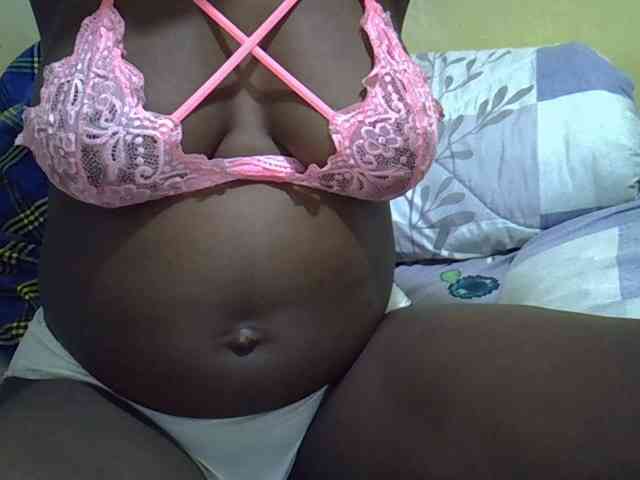 Queen-of-hearts webcam