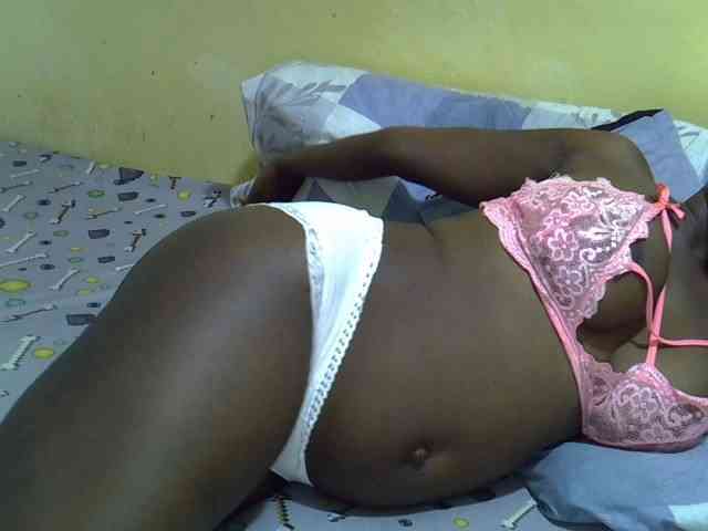 Queen-of-hearts webcam