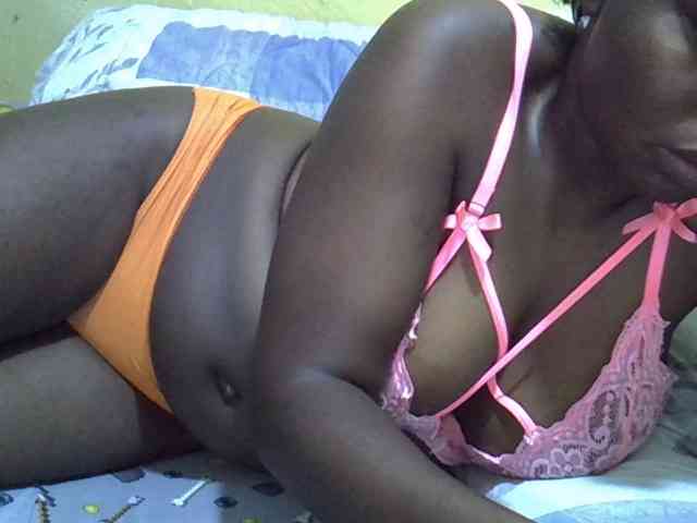 Queen-of-hearts webcam