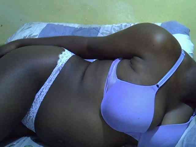 Queen-of-hearts webcam