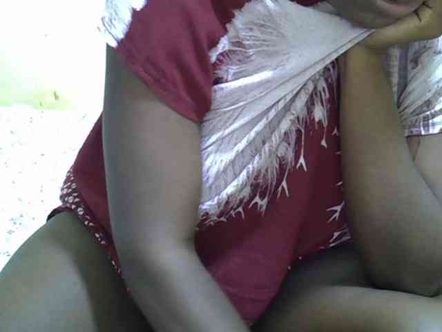 Queen-of-hearts webcam