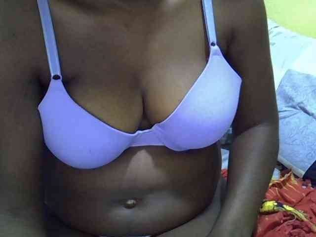 Queen-of-hearts webcam