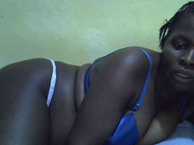 Queen-of-hearts webcam