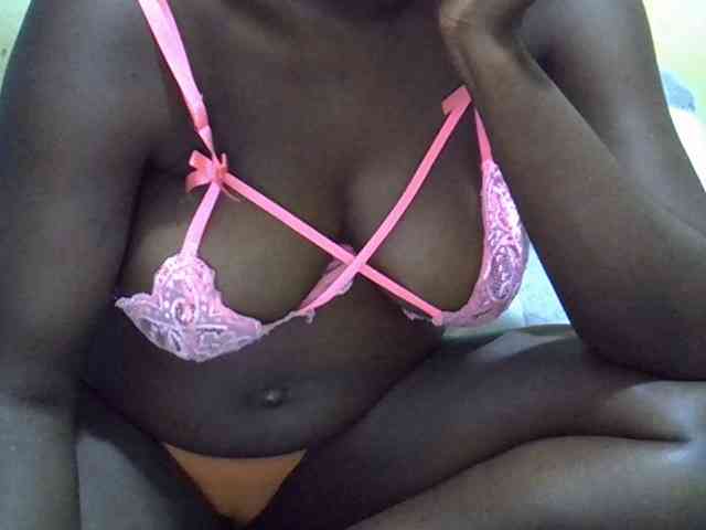 Queen-of-hearts webcam