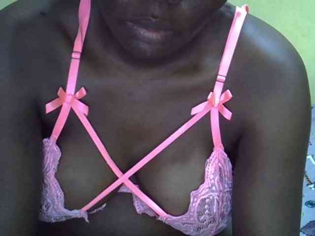 Queen-of-hearts webcam