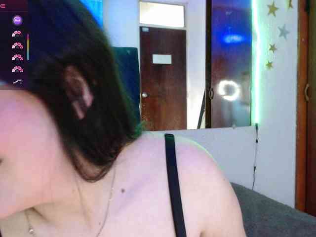 alison1516 webcam