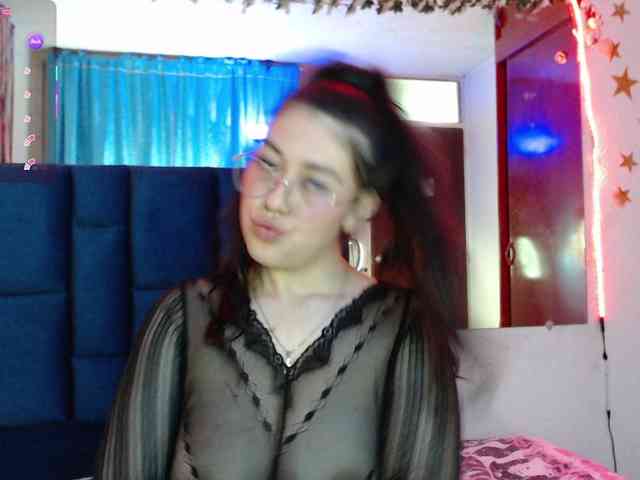 alison1516 webcam