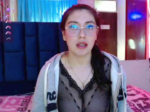 alison1516 webcam