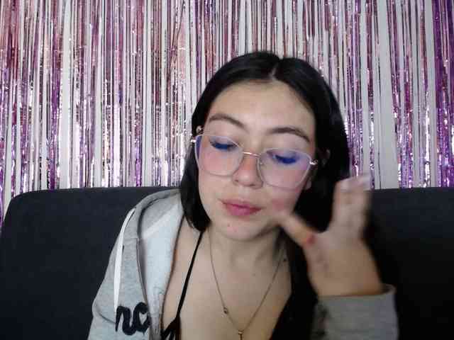 alison1516 webcam