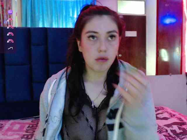 alison1516 webcam