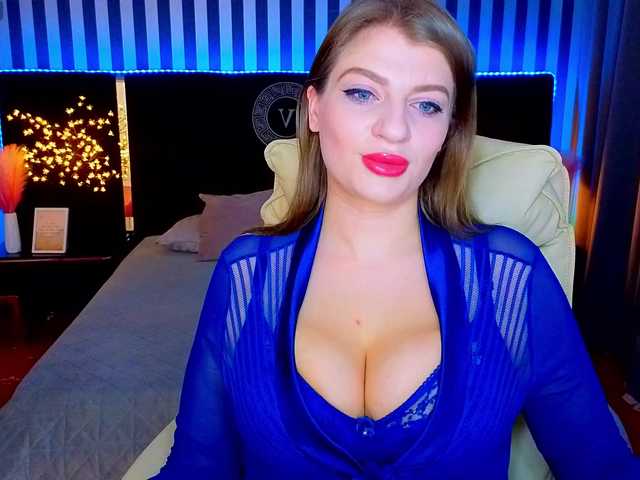 LuckyRita's BongaCams show and profile