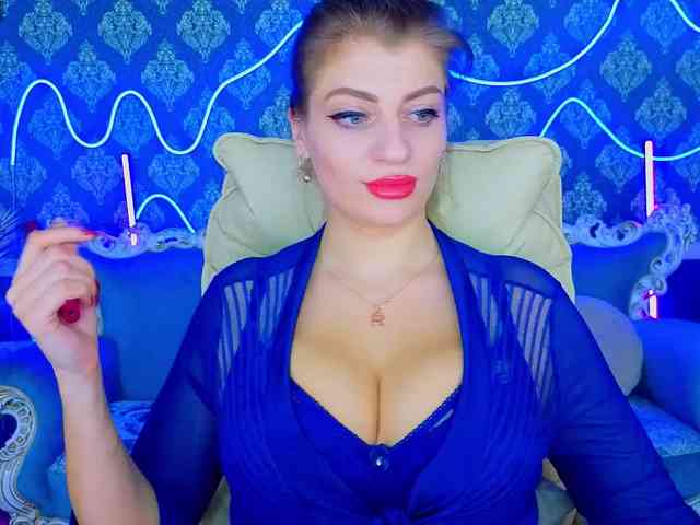 LuckyRita webcam