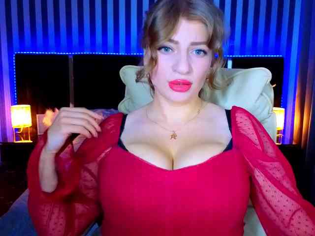 LuckyRita webcam