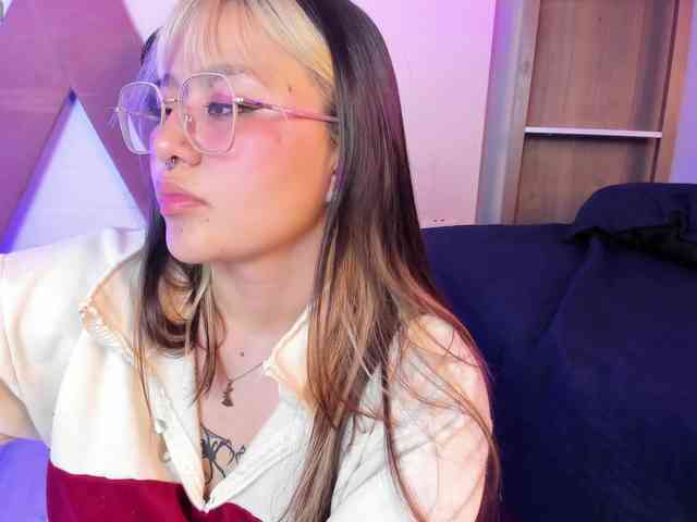 Aliiceyong webcam
