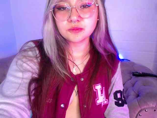 Aliiceyong webcam